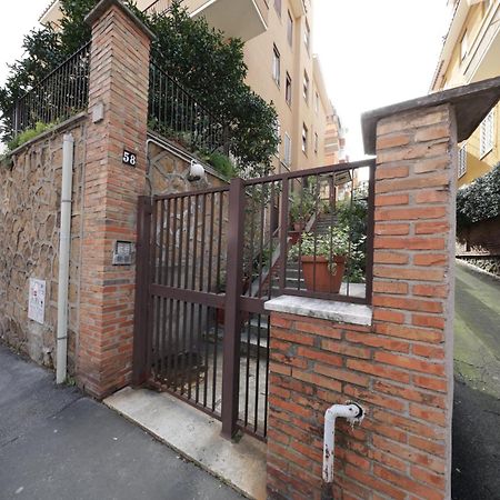 San Pietro City Center Close To The Subway Roma Exterior foto